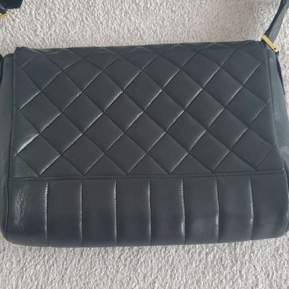 SOLD Chanel vintage black shoulder bag - Picture 13 of 16